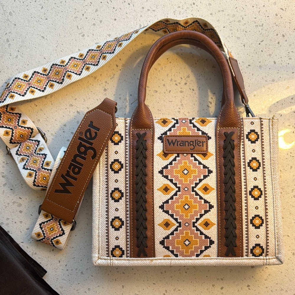 Wrangler Brown and Cream Patterned Women's Bag NWT GORGEOUS!